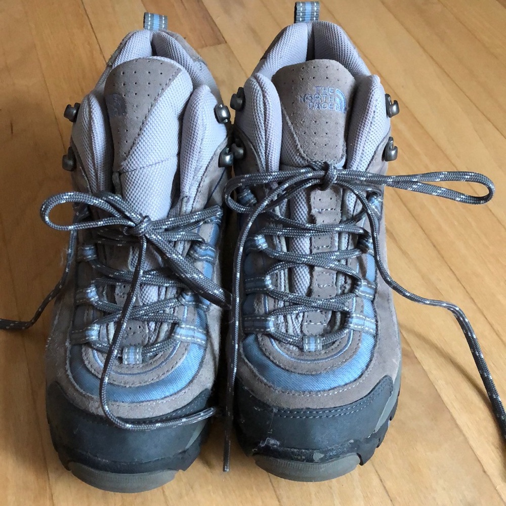 The North Face high top boots women’s size 8.5M